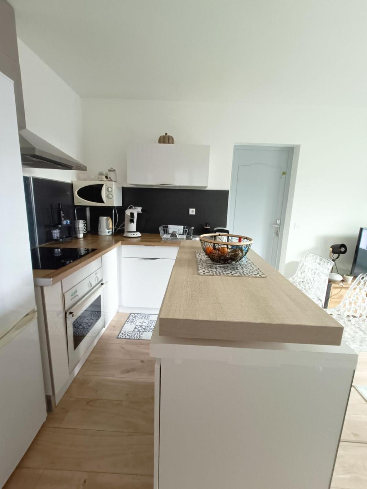 Appartement Design Avec Piscine 디뉴레뱅 외부 사진
